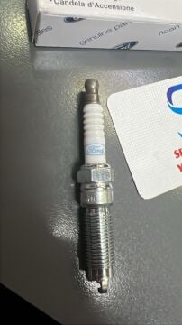 Ford ATEŞLEME BUJİ TAKIMI 11- KUGA MONDEO FOCUS BMAX 1.0 1.5 ECOBOOST DS7G 12405 BA