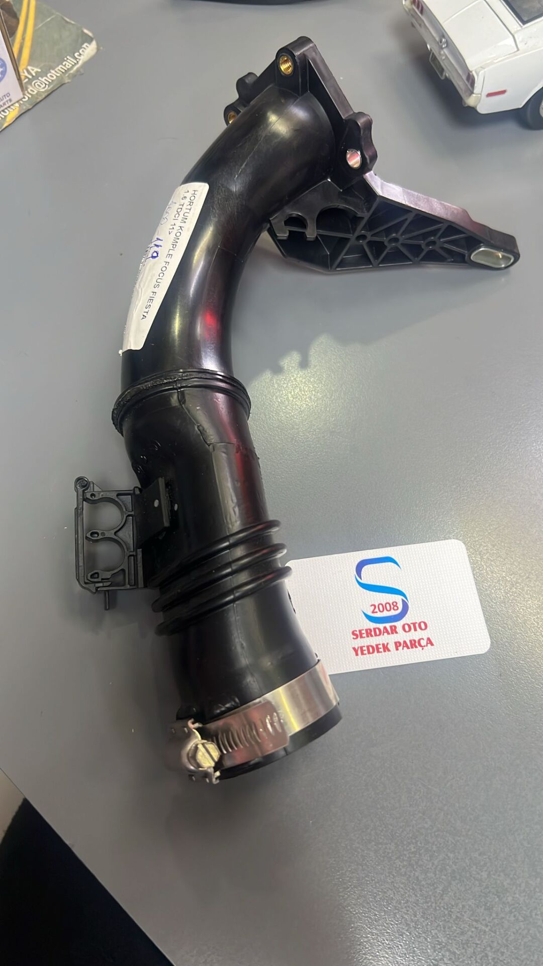 FOCUS CMAX HAVA FİLTRE HORTUMU 1.5 1.6 TDCİ 2011-2017 ARASI AV6Q 9351 BC FOMOCO 1-119