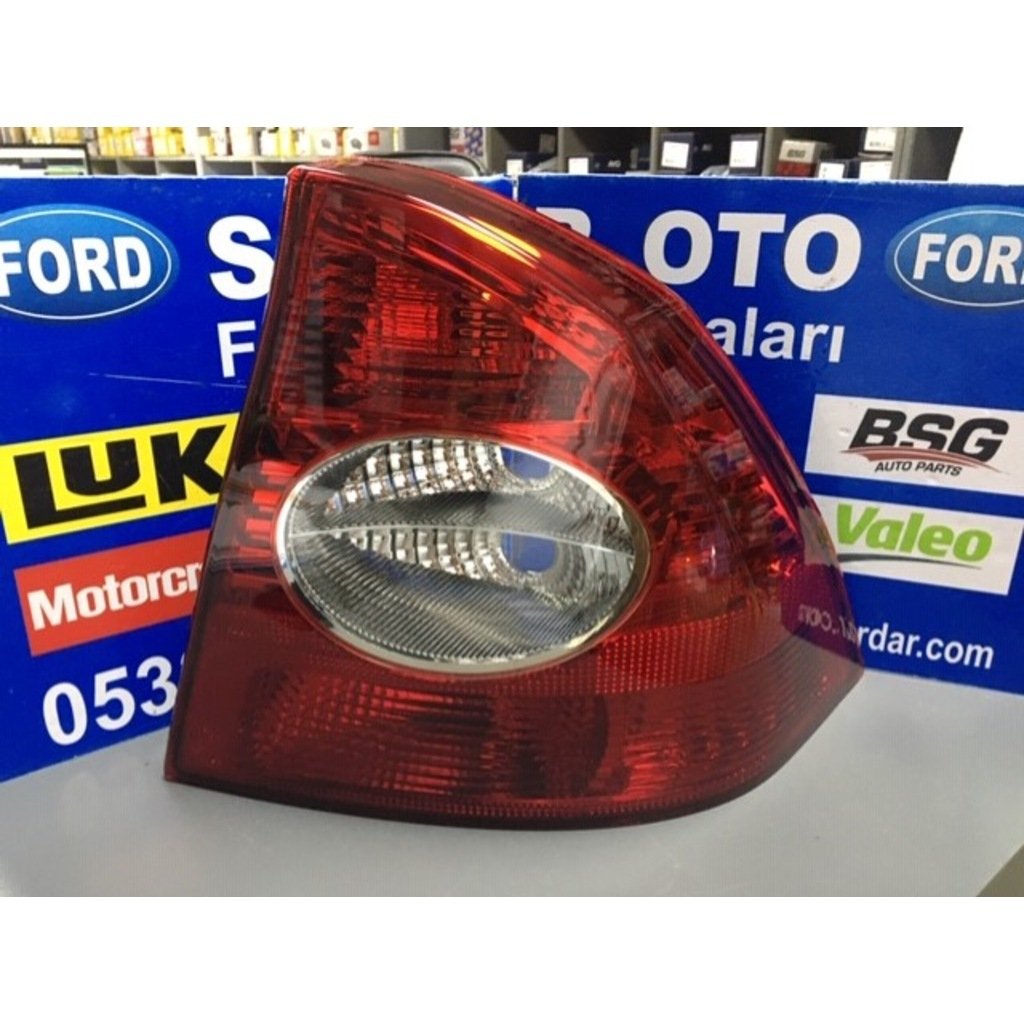 Ford Focus Arka Stop Lambası Sağ 2006-2011 Arası 5M5113A602