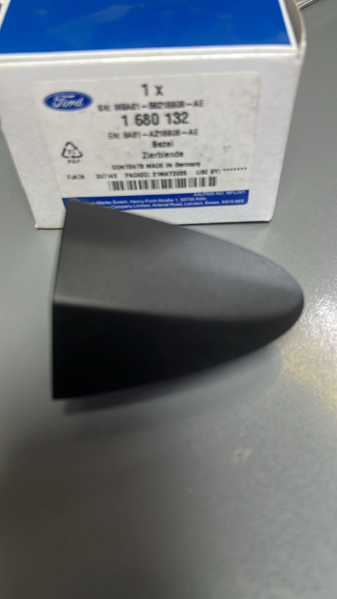 Ford Courier 14-23 ) (Fiesta 09-17 ) Dış Kapı Kolu Bademi Deliksiz Orjinal 8A61A218B08AE