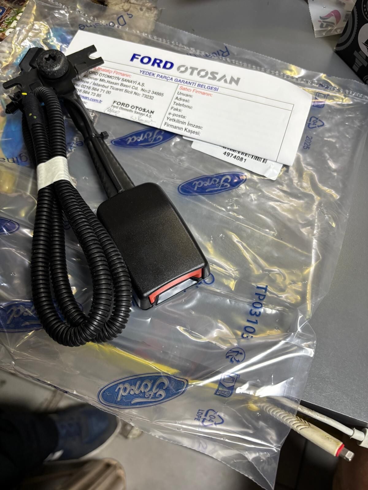 EMNİYET KEMER TOKASI ÖN CONNECT 09-13 ARASI ORJİNAL FORD 9T16V61202BA