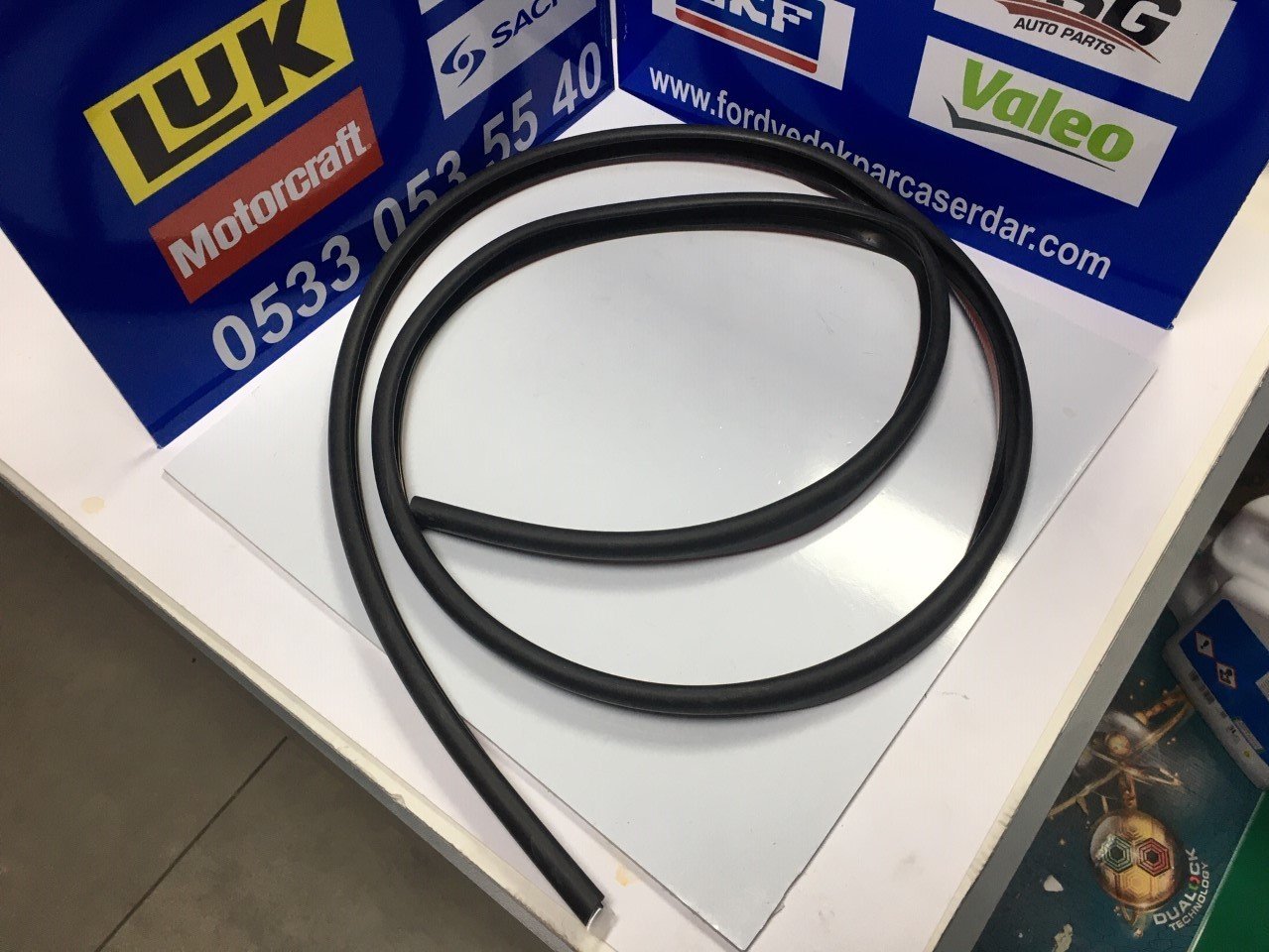 Ford Connect Yağmur Oluk Fitili Yapıştırmalı 2002-2013 Yıllar Arası Orjinal 2T14V25315