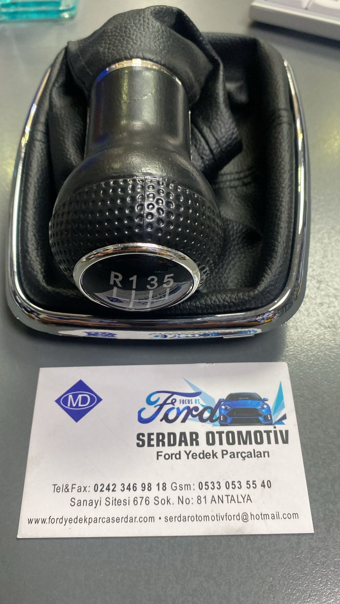 Golf4 Bora Vites Topuzu + Körüğü Nikalajlı Komple Geniş Delik 5 Vites p12190 1j0711113C 3-33
