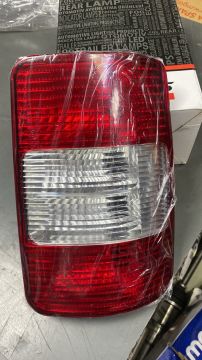 Arka Stop Lambası sağ Caddy M611540 04-10 ARASI 2K09450296