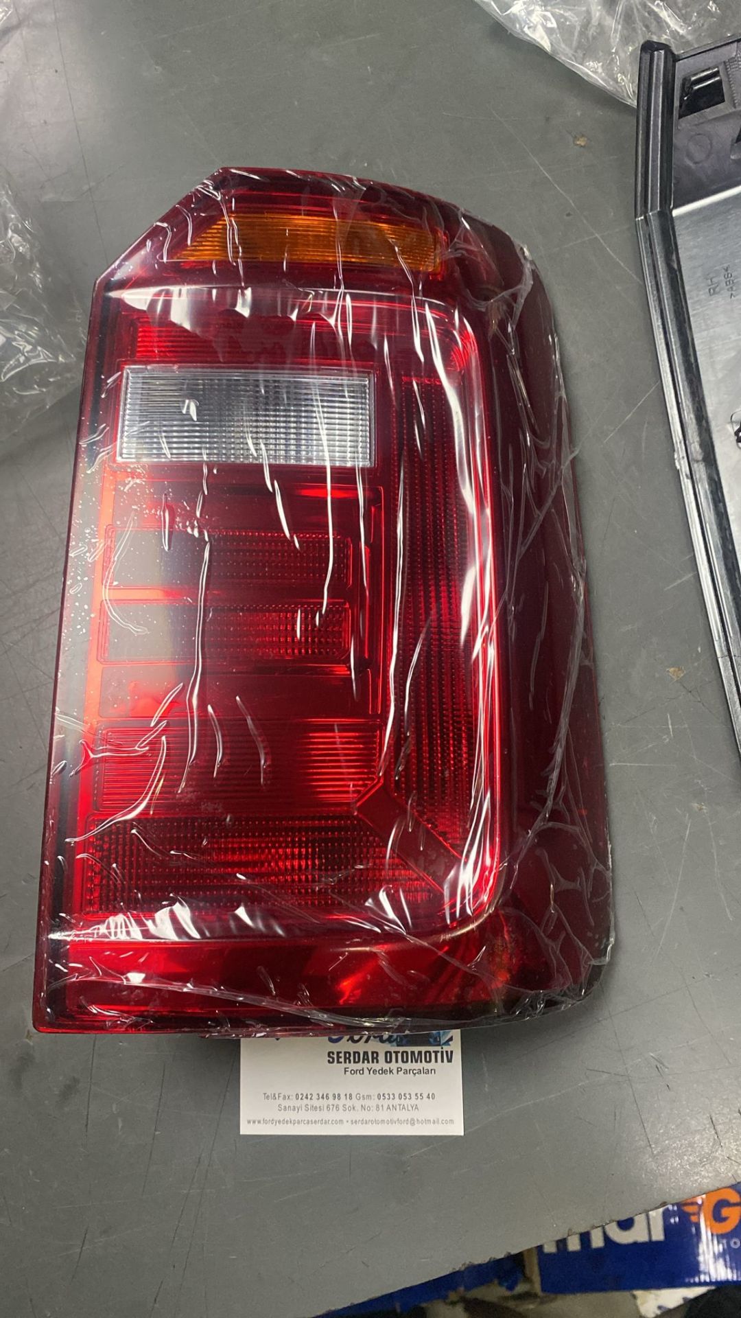 Volkswagen Arka Stop Lambası Sağ Caddy 15-SONRASI  Bsg90805013 2K1945096F D1-F2