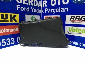 Sigorta kutu alt yuva kapağı 2006-2011 arası Focus Cmax