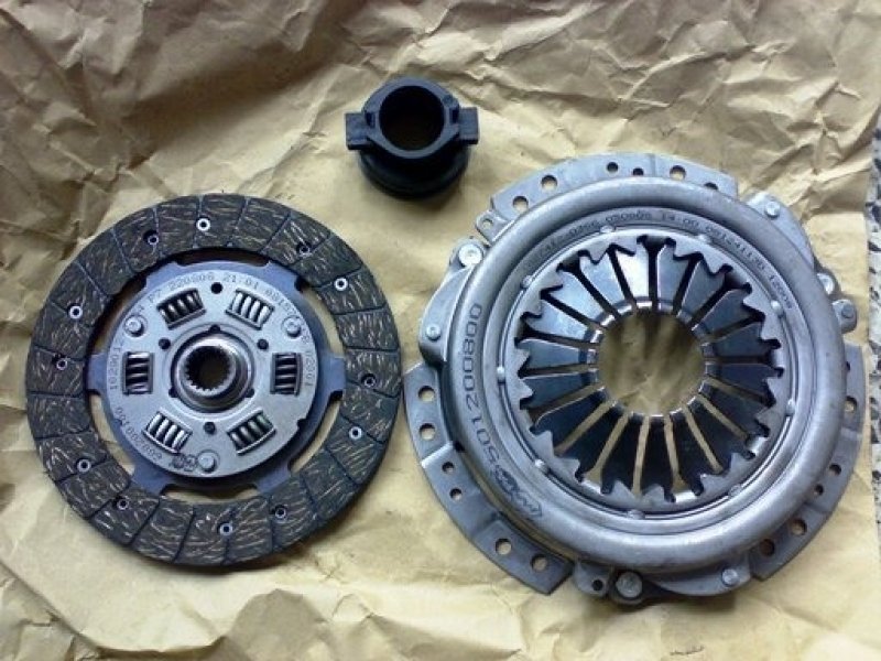 Ford Taunus Debriyaj Seti Bilyalı 5.Vites 1.6 Motor 1986-1993 Yıllar Arası MAPA (Kargosu Ücretsiz)