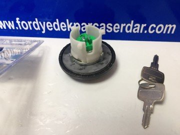 Ford Fiesta ve Ka Yakıt Depo Kapağı Anağtarlı 96-01 Arası valeo 247561 (Kargosu Ücretsiz)