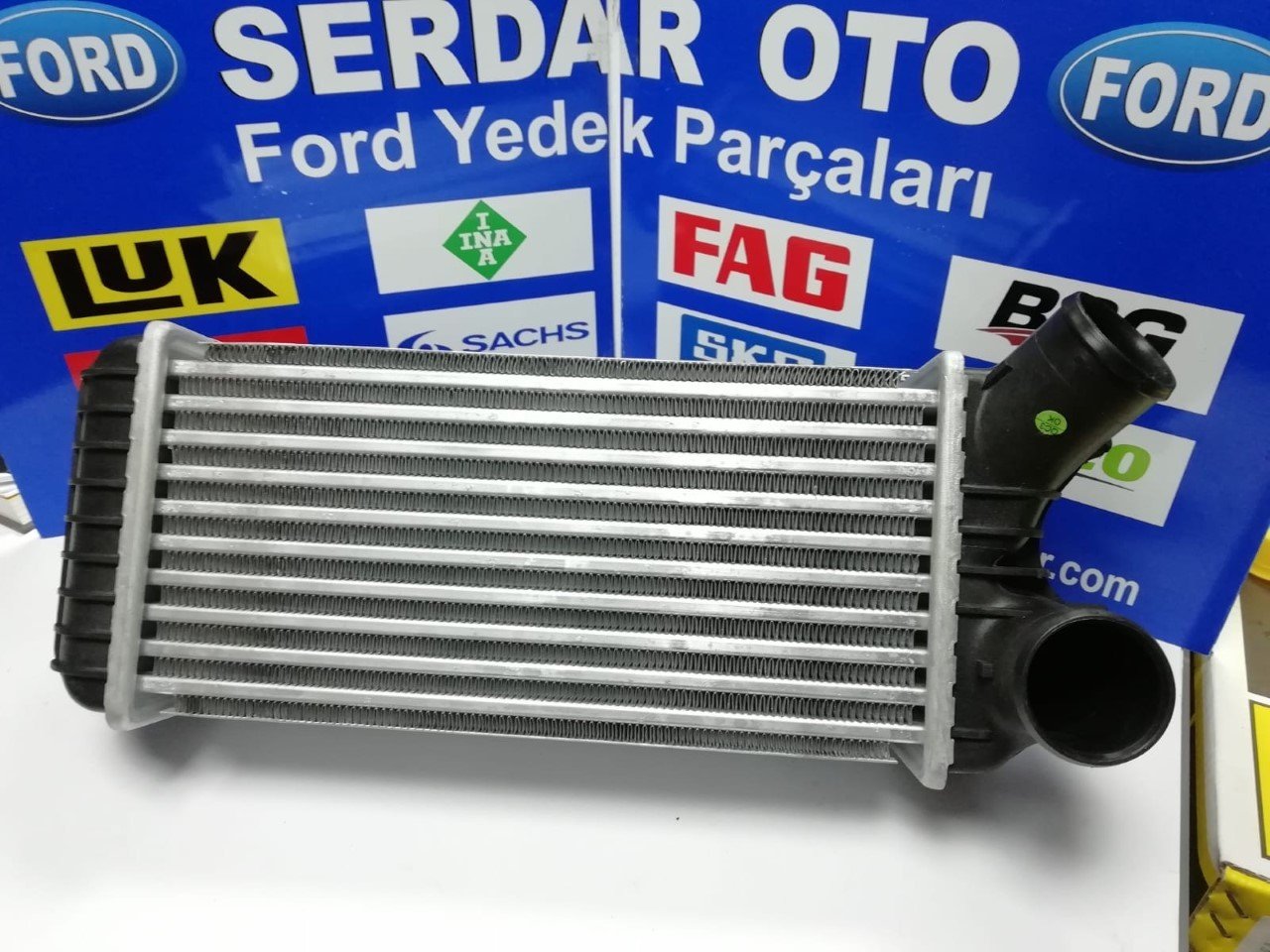 İntercooler Ara Soğutucu Radyatörü 1.6 Tdci Focus Cmax Kale 352330 BV61 9L440 CJ