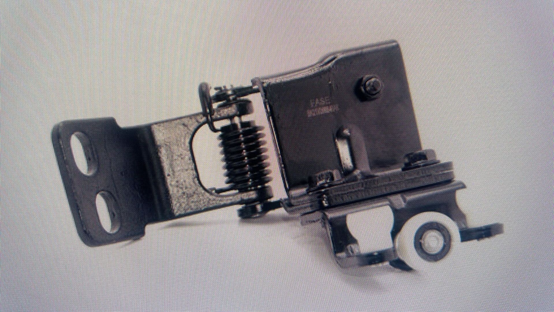 Ford Custom Sürgülü Kapı Orta Makarası Sağ 12-23 Arası BK21V278B40AK