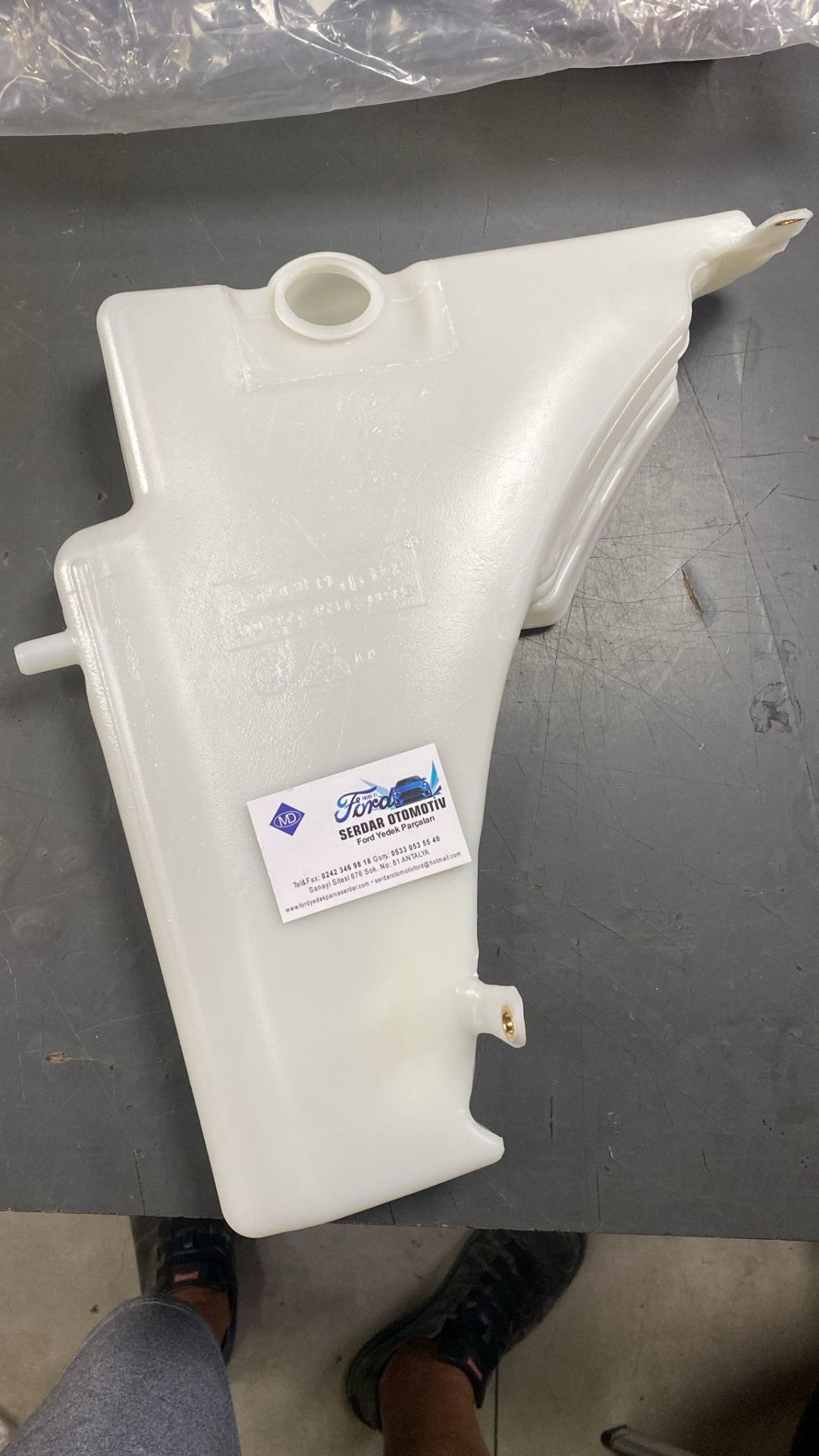 Audi Cam Silecek Suyu Deposu Hazne Motorsuz Audi A4 A5 218006 8T0955453C