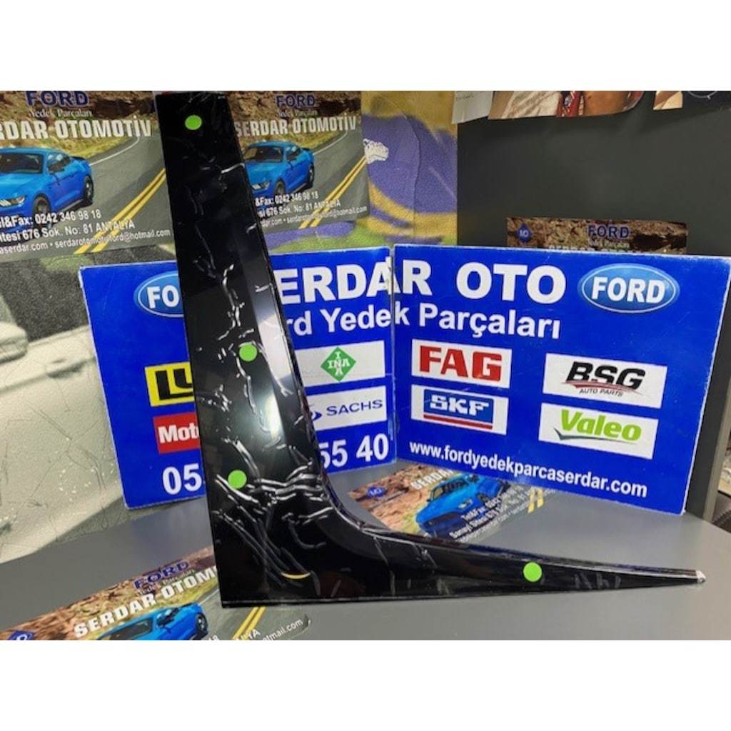 Ford Courier Ön Kapı Direk Kaplaması Sağ 2014-2023 Yıllar Arası Orjinal Ford ET76R237B22