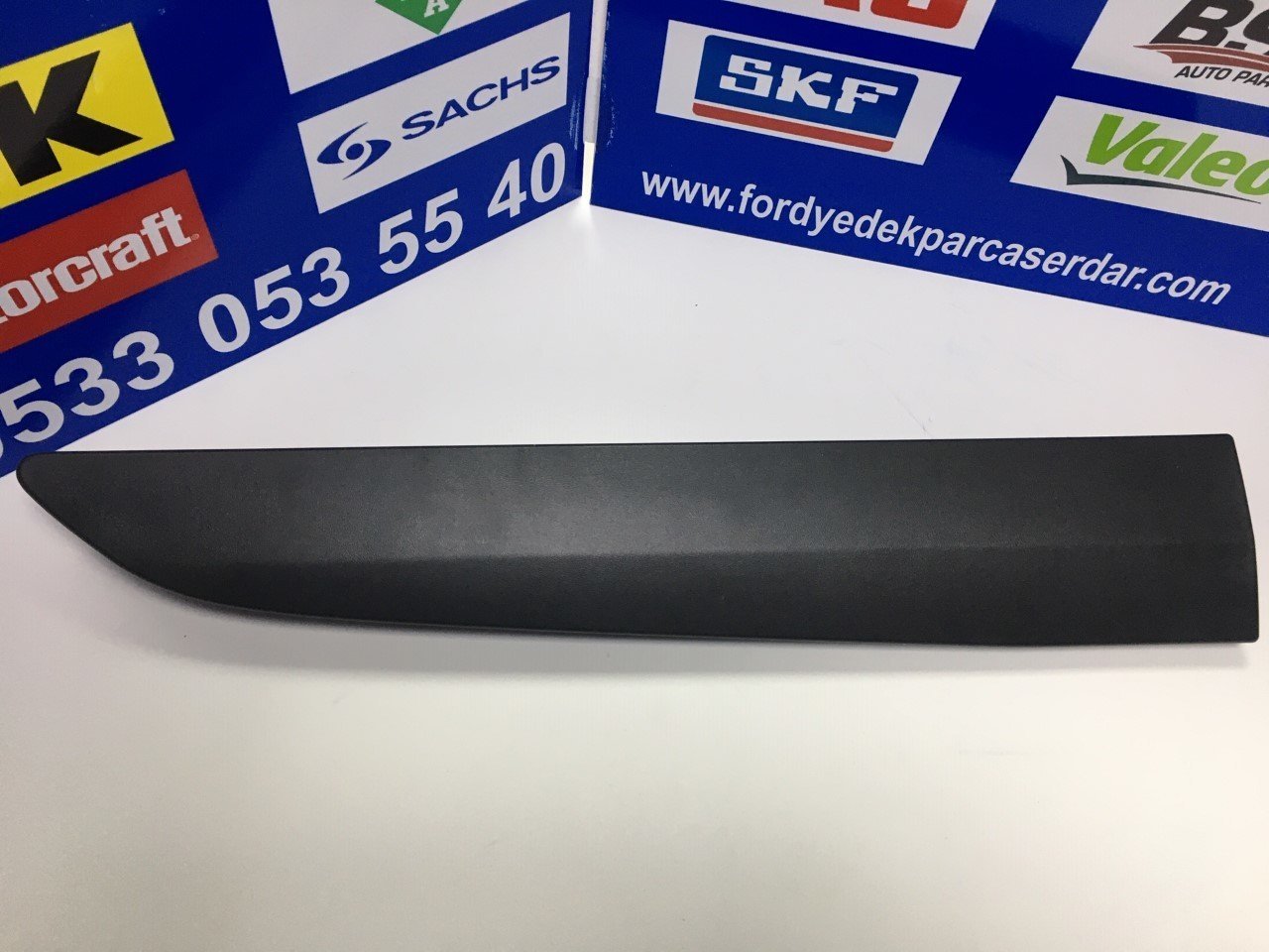 Courier Arka Kapı Bantı Sağ 2014-2023 Yıllar Arası ORJİNAL FORD ET7629396AC