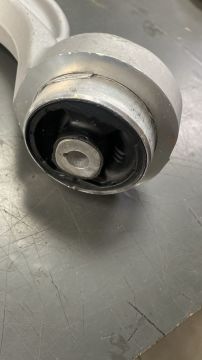Rotilli Kol Alt Sağ Eğri Boyun Alüminyum Audi A4 A5 A6 Q5 8K040769T Q A638 Teknorot
