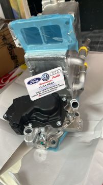 Volkswagen EMME MANİFOLDU SOĞUTUCU EGRLİ MÜŞÜRSÜZ CXXB-DDYA-CRKB-DGTE GOLF7 PASSAT B8 1.6 TDİ 04L129711R TWP GERMANY 4-K