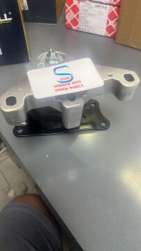 Polo 1.6 TDİ Motor takozu sağ üst fabia roomster yeti cordoba ibiza KRAFT 10010410 6R0199167S 6Q0199167CB DJ 3-k-üst