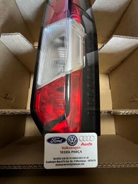 FORD COURİER ARKA STOP LAMBASI SAĞ 2024-SONRASI V769 R2X6 13404 AB C D1-G8