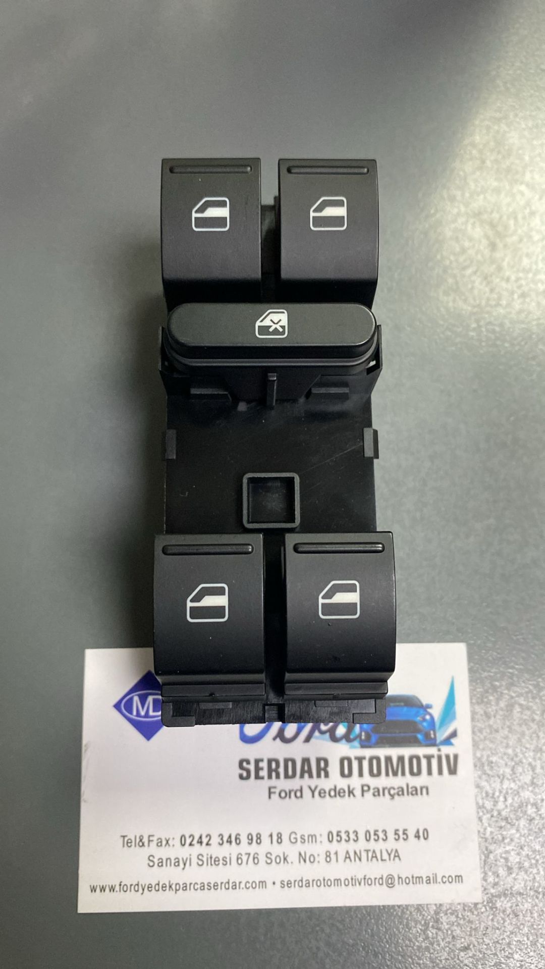 Volkswagen Ön Cam Düğmesi Dörtlü Sol 04-14 Arası GolF5 Golf6 Passat FABİA Jetta (Polo10-6R ) Leon Amarok Maher 15858 5J09598581K4959857B ZC-52