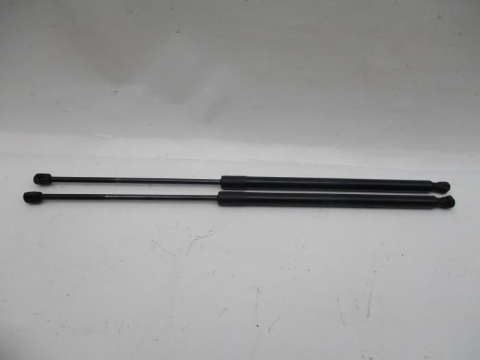 BAGAJ AMORTİSÖRÜ 1270N VW T6 T7 15 -SONRASI 7E7827550F