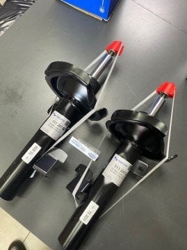 Ford Focus2 Cmax VolvoS40 Ön Amortisör Takım Sachs 2006-2011 Arası TAKIM FİYATIDIR 313287 313283