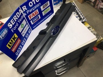 Ford Connect Ön Panjur Armalı Gri Renk Armalı 07-08 ARASI ORJİNAL FORD