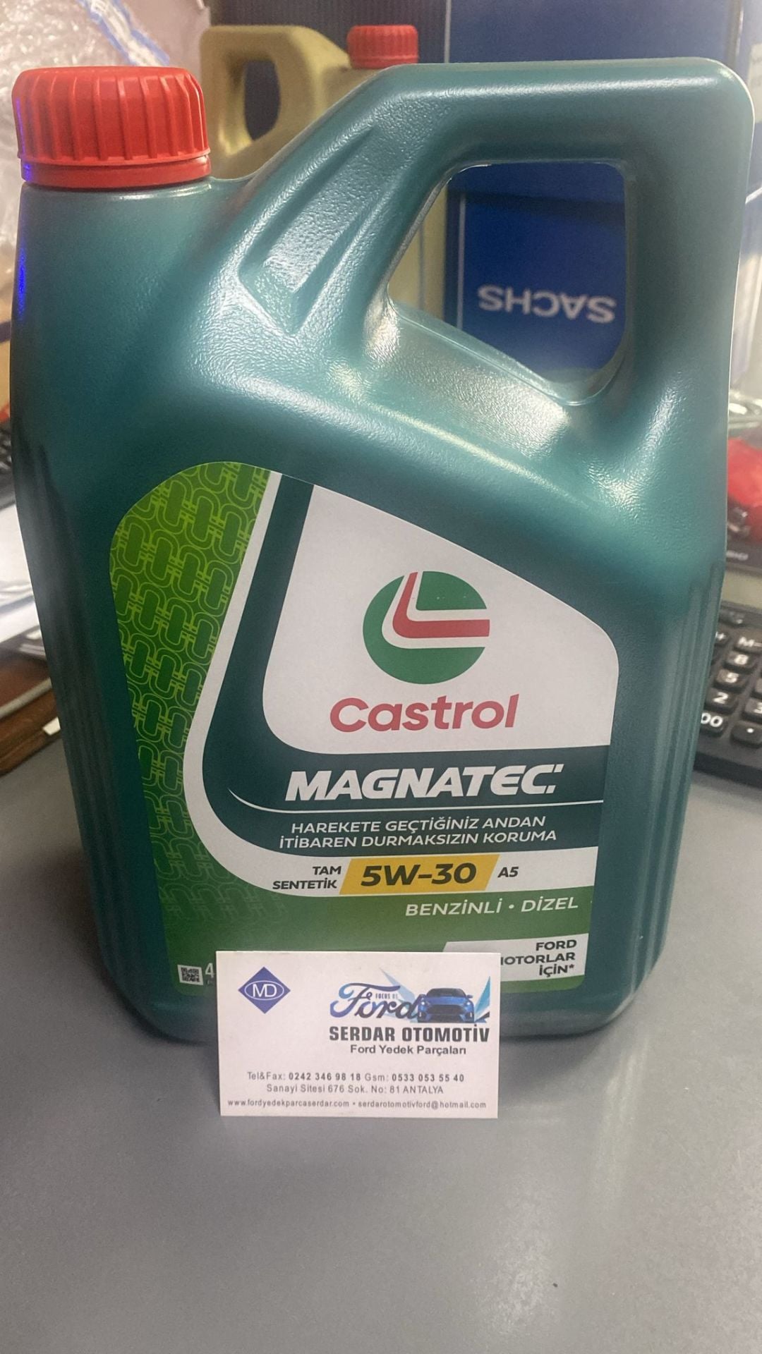 Castrol 5w30 4lt A5 Magnatec Tam Sentetik Benzinli ve Dizel M2C913-C/WSS-M2C913-D A1/B1 A/5 B/5