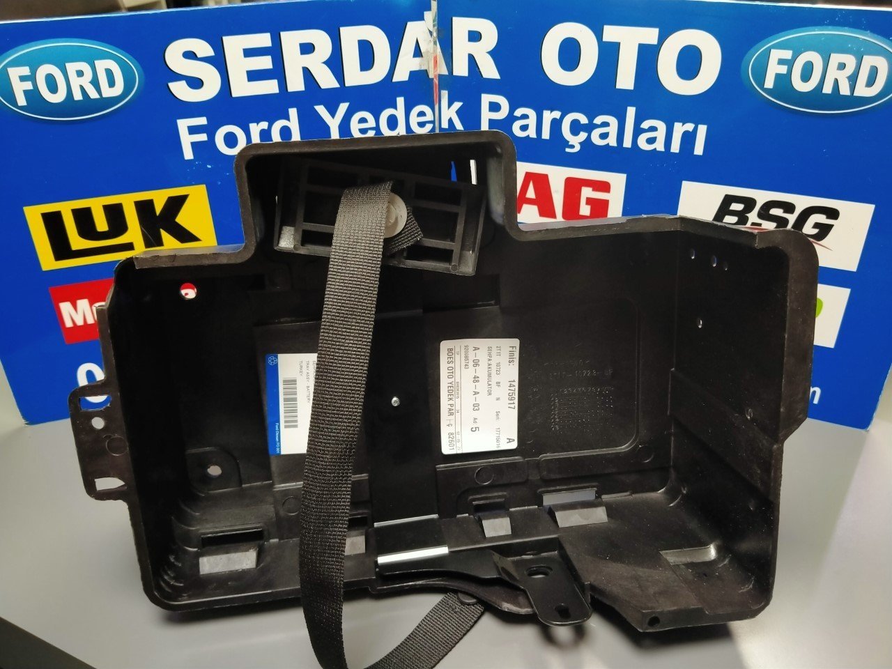 Ford Connect Akü Alt Plastiği Yuvası 72Amp Orjinal 03-13 ARASI 2t1t10723BF