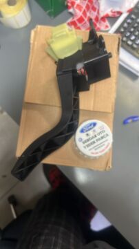 Ford Connect Gaz Pedalı Elektirikli Komple 2002-2007 Yıllar Arası ORJİNAL 2T149F836