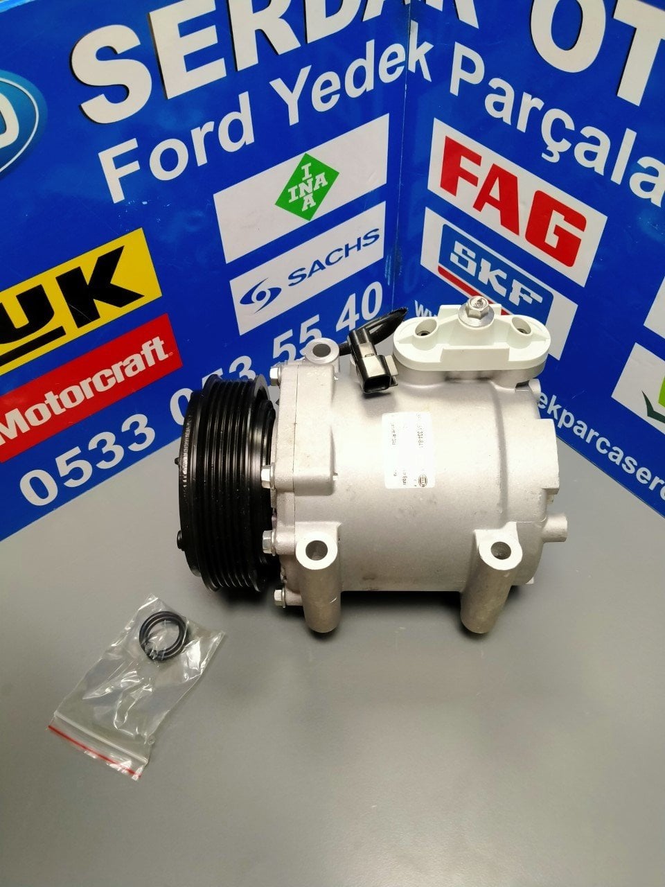 Ford Klima Komprasörü Oem 1.4 Dizel Dizel 2009-2012 Arası Fiesta
