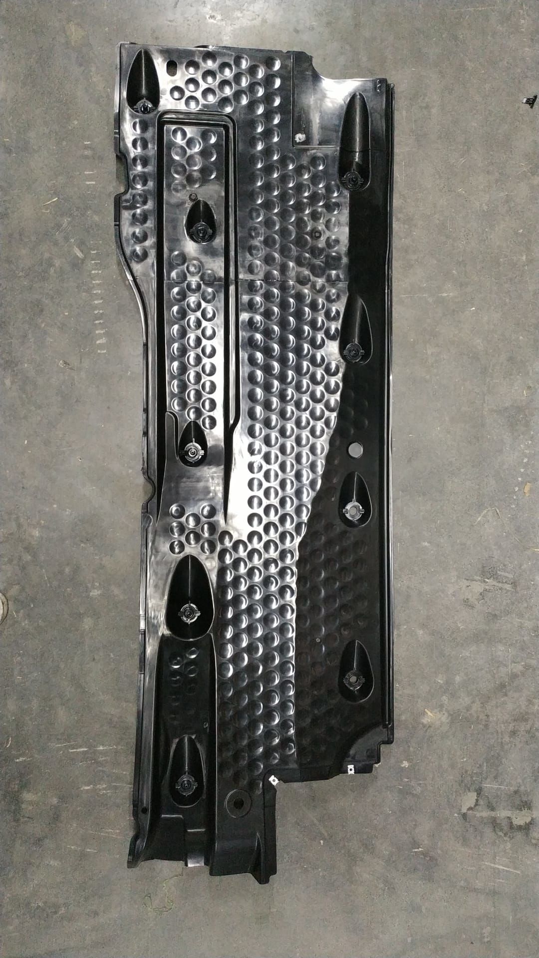 ALT TABAN MUHAFAZASI SOL KAPLAMA (ORJ TİP ) 1,6-1,8-2,0 (PASSAT B6) (B7 06-14) (CC 12-15) 3C0825201 290545