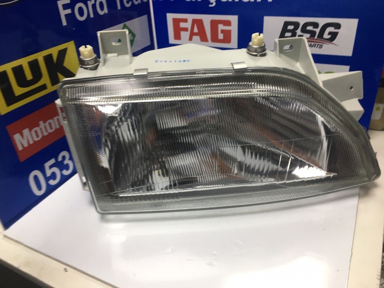 Ford Escort Ön Far Sağ 1991-1995 Yıllar Arası DEPO 431-1142r