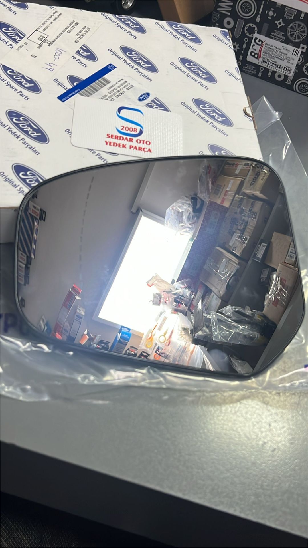 Ford COURİER AYNA CAMI SOL ELEKTİRİKLİ ISITMALI ORJİNAL FORD  14-23 ARASI ET7617K741DA