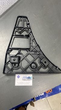 TRANSİT V347 SAĞ ÖN TAMPON BAĞLANTI BRAKETİ 07-13 ARASI 6C1117B749AD