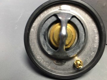 Ford Focus Fiesta Termostat 82c Benzinli Orjinal 96mm8575