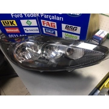 Ön Far Sağ Siyah Zemin 2009-2012 Yıllar Arası Fiesta