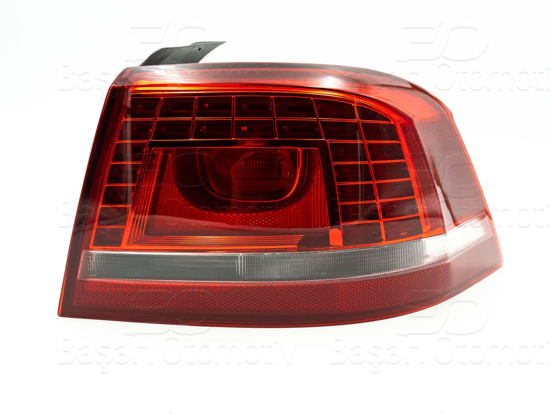 PASSAT B7 DIŞ STOP LAMBASI SAĞ LEDLİ 11-14 ARASI 3AE945208B-WİSCO