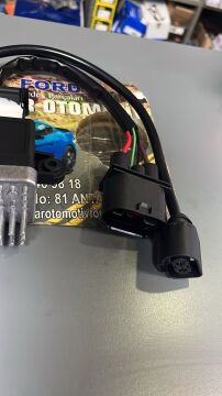 ELEKTRİKLİ MOTOR SOĞUTMA FAN MOTORU REGÜLATÖRÜ REZİSTANSI AUDİ A4-A5-A6 8K0959501B HELLUX HLR7166 3-62