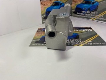 Escort Termostat Yuvası Gövde Kapaklı Contalı Geniş Delikli Döküm 928m9k478