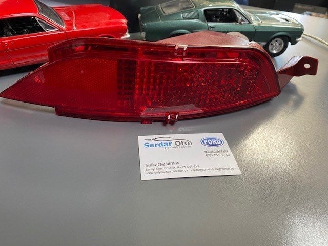 Ford Fiesta Sol Arka Kedi Gözü Lens Sis Reflektör Duylu 09-17 Arası 293009