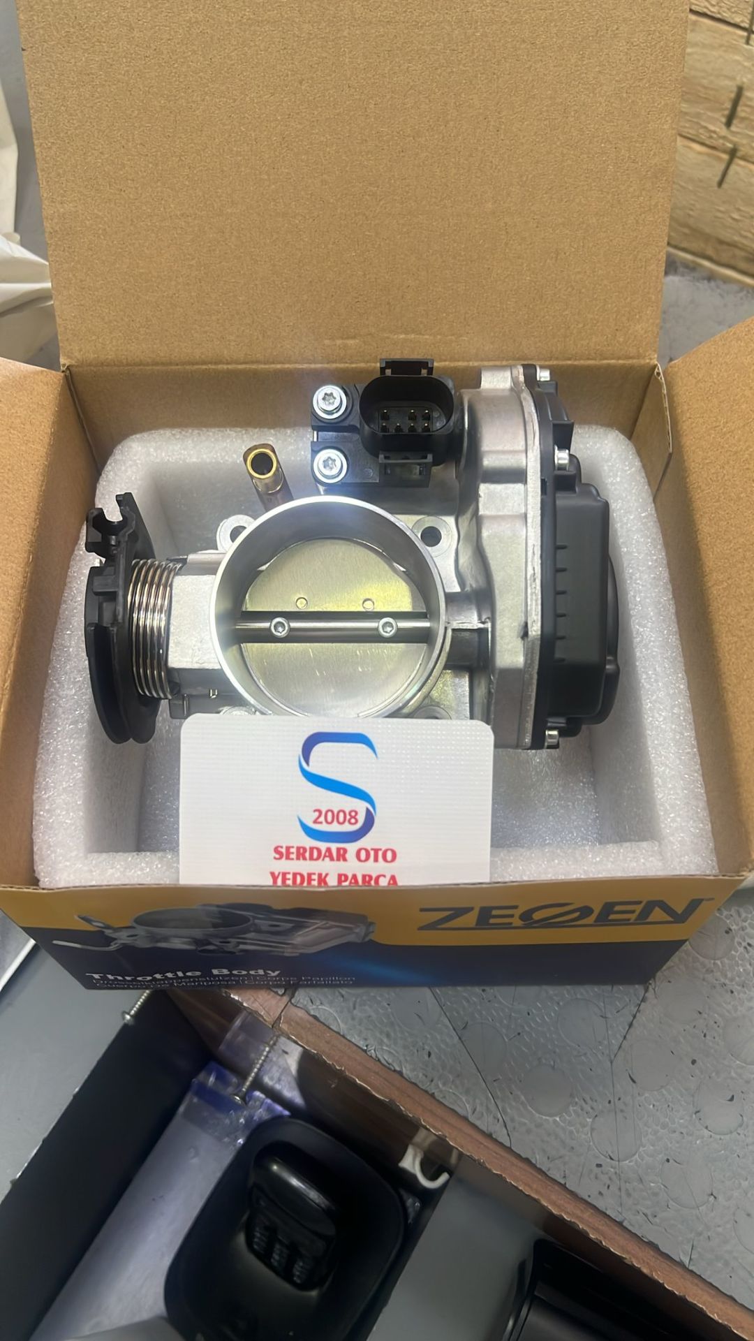 GAZ BOĞAZ KELEBEĞİ VOLKSWAGEN (1.6 AFT-AKS) POLO CLASSİC (6KV2) 1.6 1995-2001 / GOLF3 (1H1) 1.6 1991-1999 ZTB-1040 037133064D 4-K-PİS-KAR