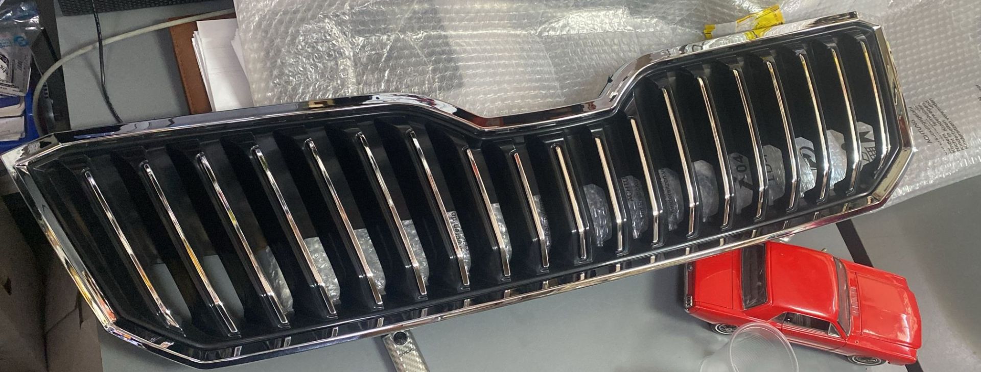 Skoda ÖN PANJUR FULL KROM ÇERÇEVE SUPERB 2015-2019 ARASI 3V0853653A GKL294928 D1-KAP2