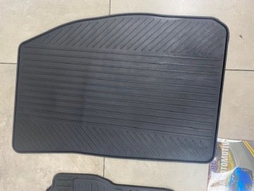 Ford Courier Paspas takımı Kauçuk 4 parça Orjinal ford  2014-2023 ARASI