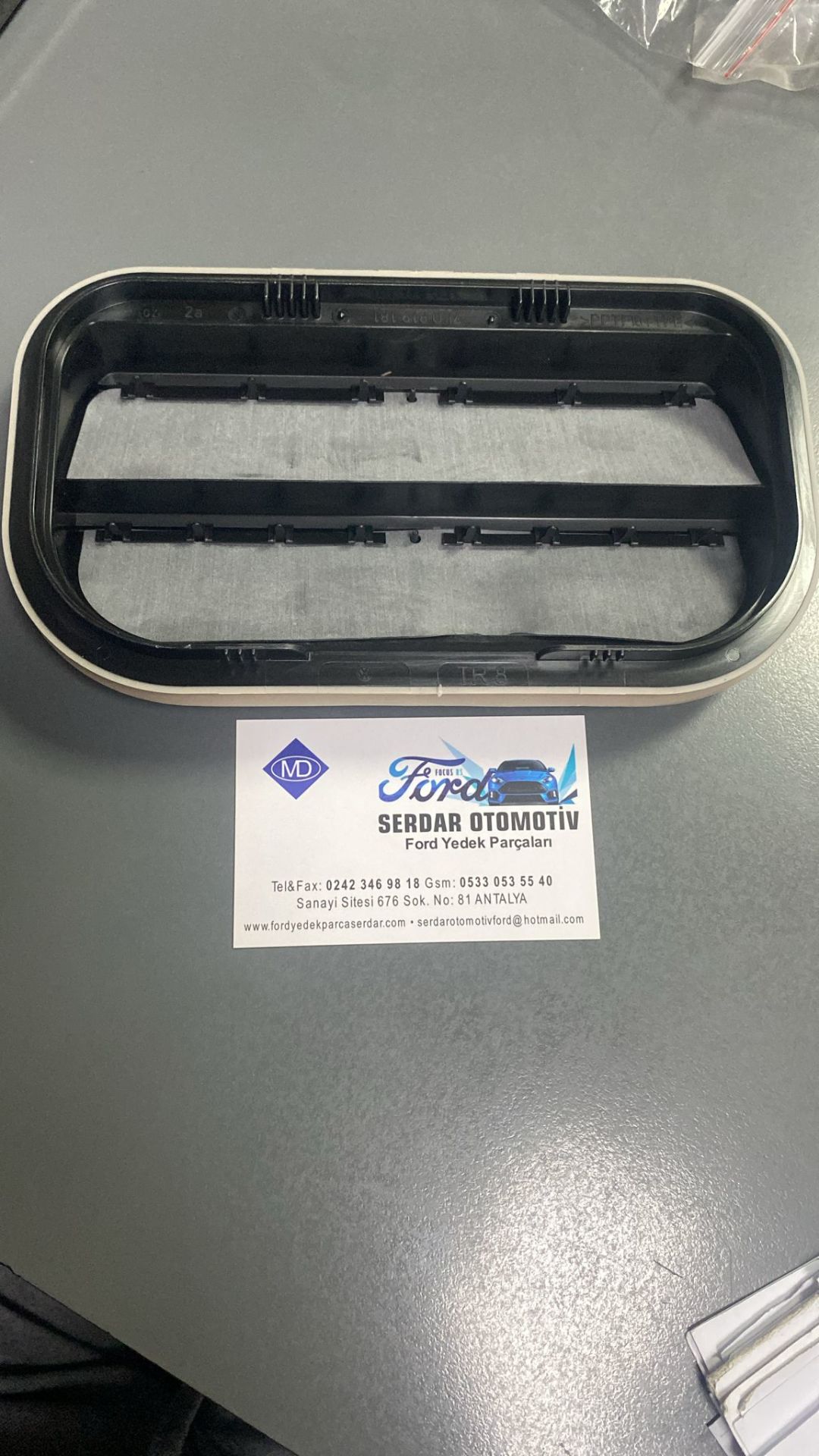 Vw Arka Çamurluk Havalandırması Sprelik Caddy 7L0819181 Orjinal 2000-126