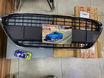 Ford Fiesta Ön Tampon Panjuru Krom Çerçeveli  09-12 Arası 8A6117B968