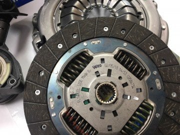 Ford Connect Debriyaj Seti Bilyalı 75-90PS 06-11 Arası Valeo 834073