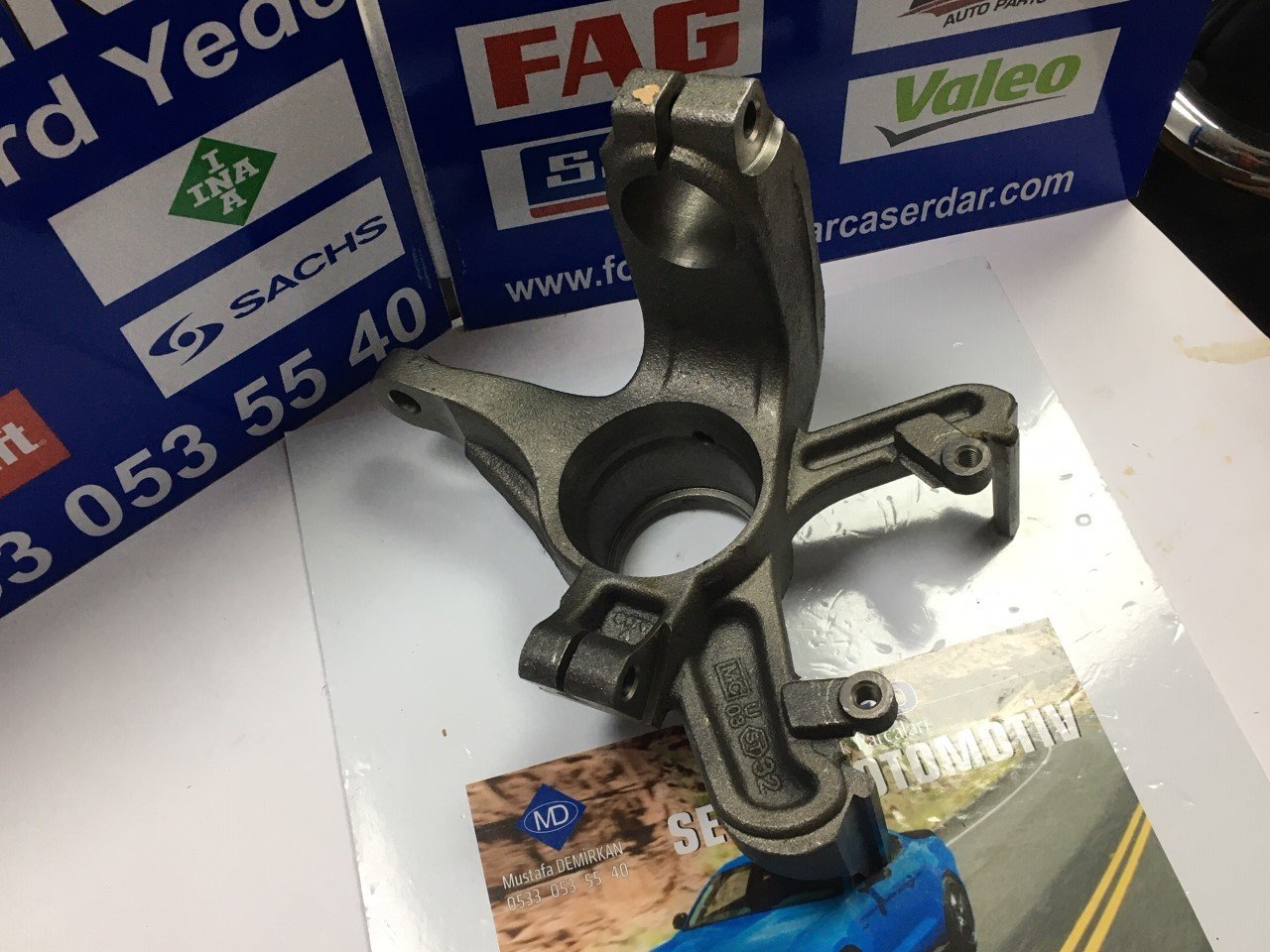 Ford Focus 1 Ön Akson Taşıyıcı Sol 1998-2005 arası 98AG3K116 (Kargosu Ücretsiz)