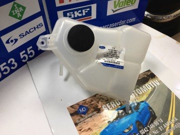 Radyatör Yedek Su Deposu 1.4 Dizel Üç çıkış Fiesta Fusion Orjinal Ford 3S618K218AB