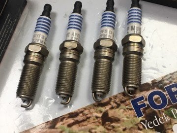 Ateşleme Bujisi Escort - Mondeo Focus Platinyum 1.6-1.8-2.0 Motorcraft AYFS22FM sp411 (TAKIM FİYATIDIR)