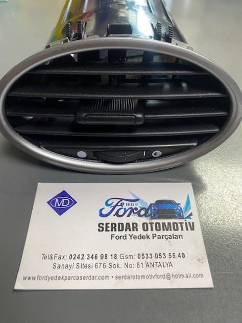 FOCUS MK2 GÖĞÜS KALORİFER ÜFLEME MENFEZ KOMPLE