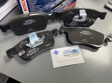Ford Focus ve Kuga Ön Fren Balata Takımı 19-24 ARASI Bosch 0986424885